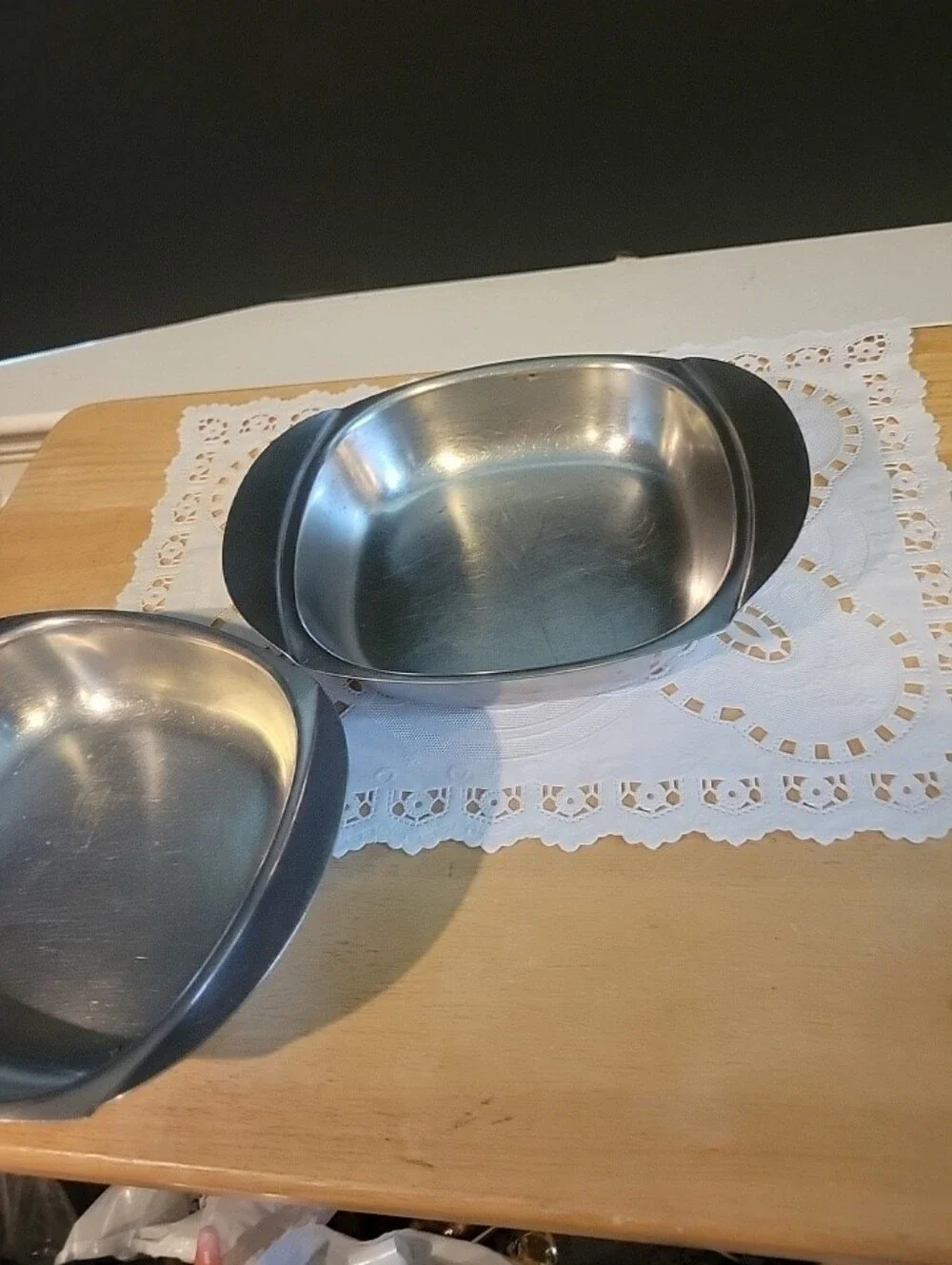 Cultura 18-8 Stainless Steel Rectangle Cafeteria Trays (Set of 2) - 8.5